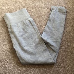 Gymshark Camo Leggings Gray Sz medium